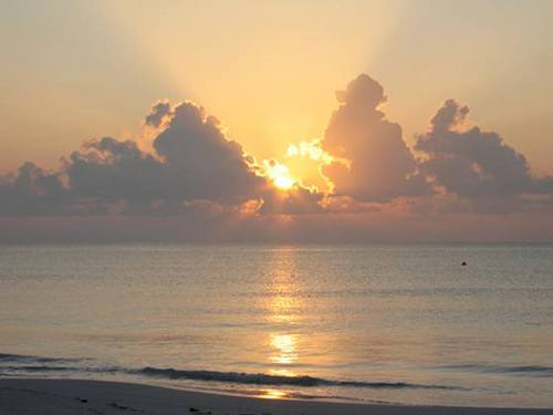 Maroma Sunrise by Elliot Lozano